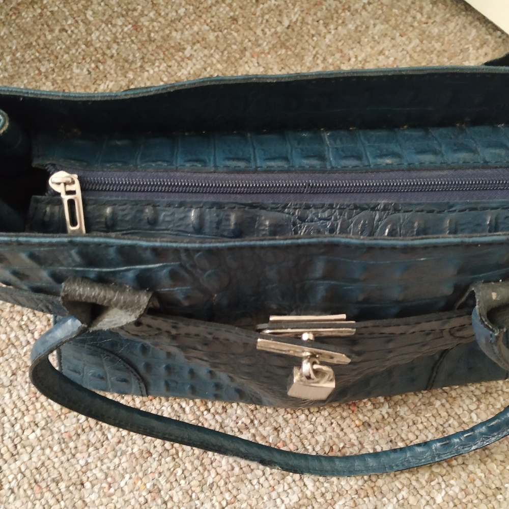 Genuine Leather Navy Blue Purse - Picture 4 of 6